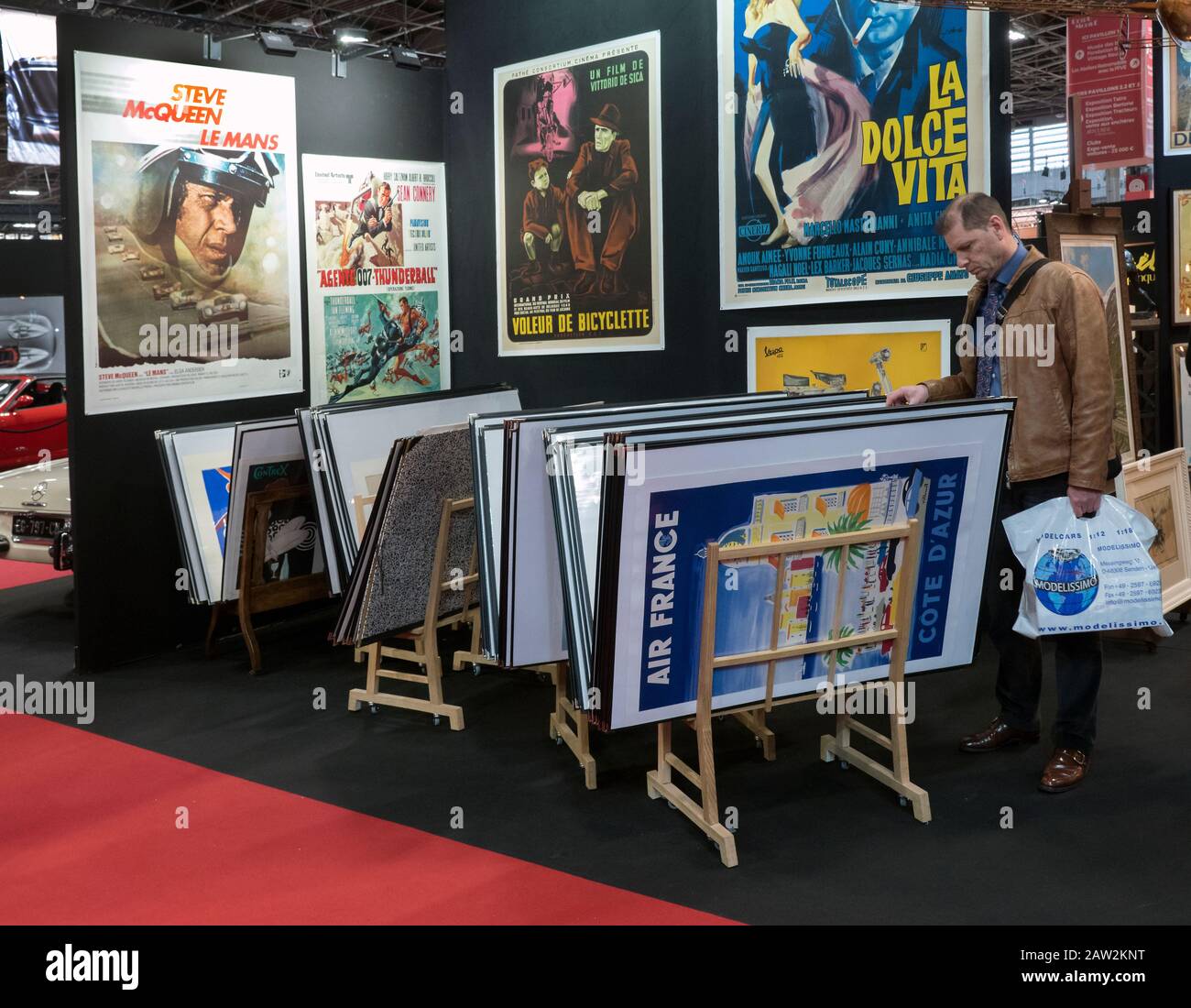 Retromobile Classic Car show Parigi 05/02/2020 Foto Stock