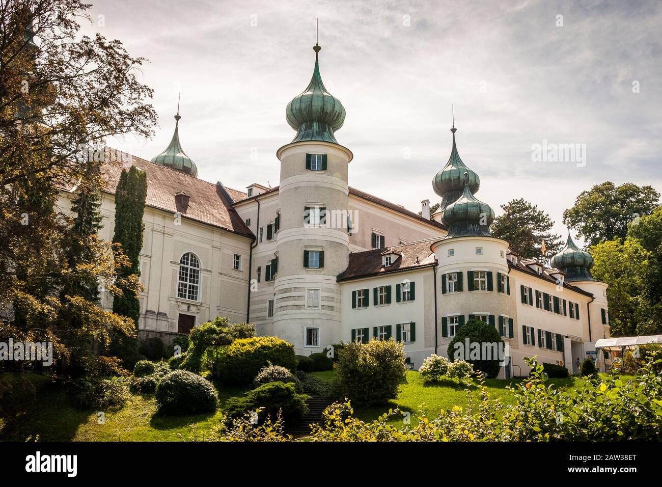 Castello di Artstetten (in tedesco: Schloss Artstetten) è un château situato nella valle di Wachau, Nella Bassa Austria, nella comunità di Artstetten-Pöbring. Foto Stock