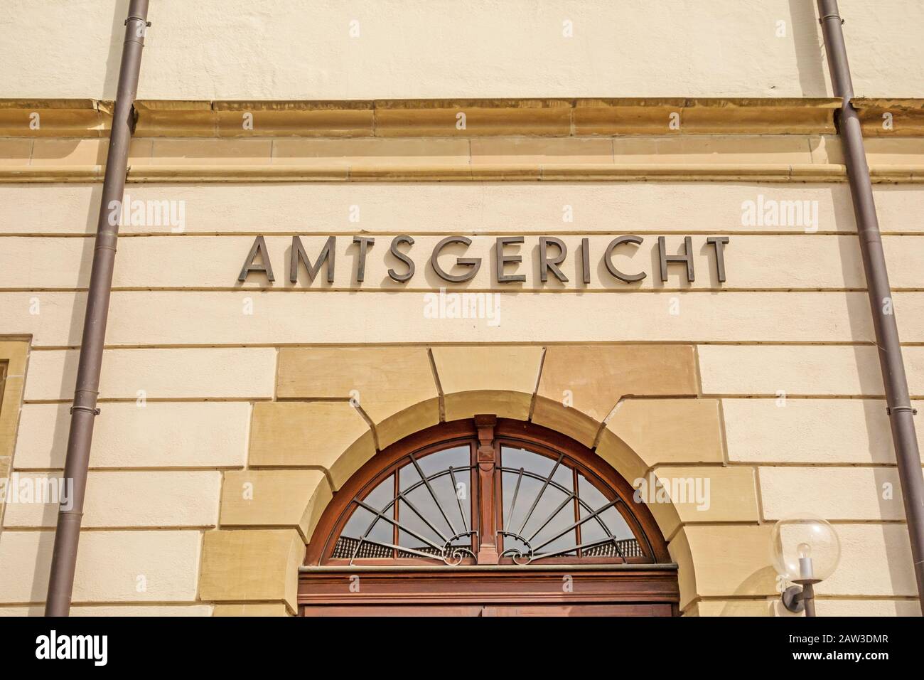 District Court (Amtsgericht) - scritta sulla facciata dell'edificio Foto Stock
