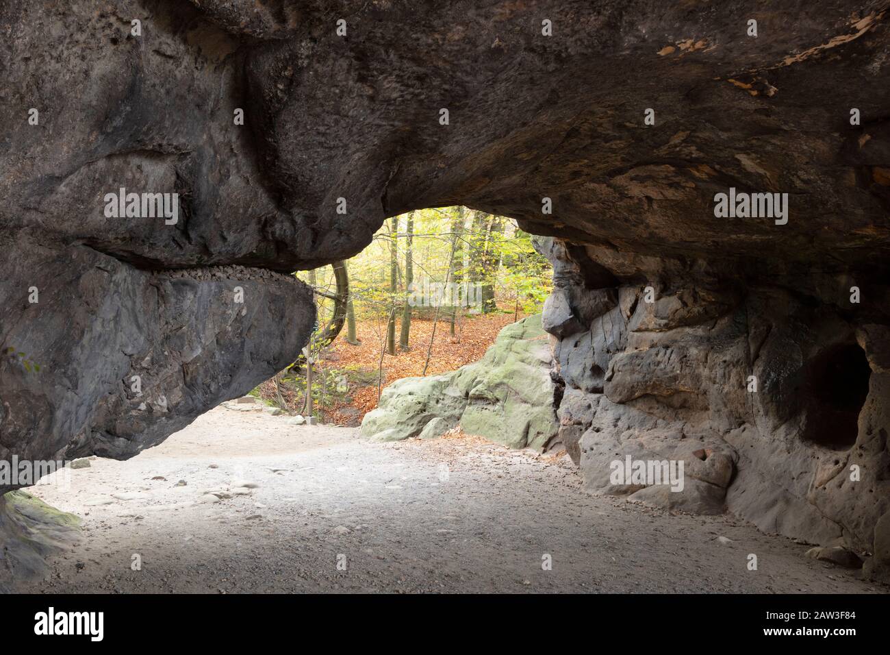 Rock Gate Kuhstall, Kirnitzschtal, Elbe Sandstone Mountains, Saxon Switzerland National Park, Sassonia, Germania, Europa Foto Stock