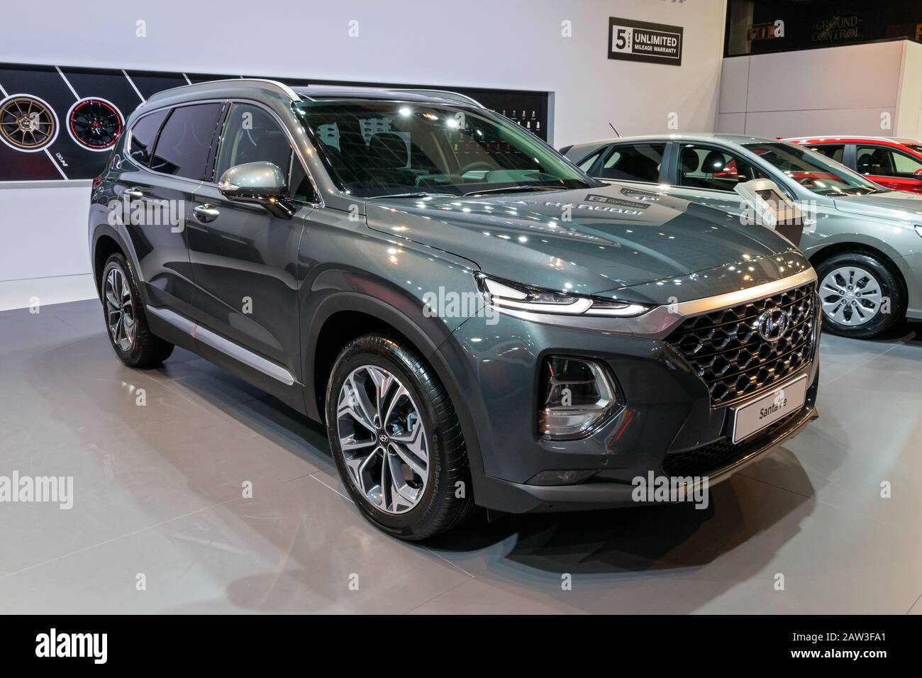 Bruxelles - 9 GENNAIO 2020: Nuovo modello di auto Hyundai Santa Fe presentato al Motor Show di Bruxelles Autosalon 2020. Foto Stock