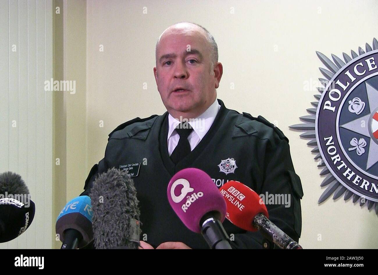 Il capo dell'assistente PSNI, Constable George Clarke, che ha detto che la "carneficina" che avrebbe potuto essere causata se un dispositivo che era stato trovato su un veicolo pesante di merci a Co Armagh all'inizio di questa settimana era esploso stava preoccupandosi di contemplare. Foto Stock