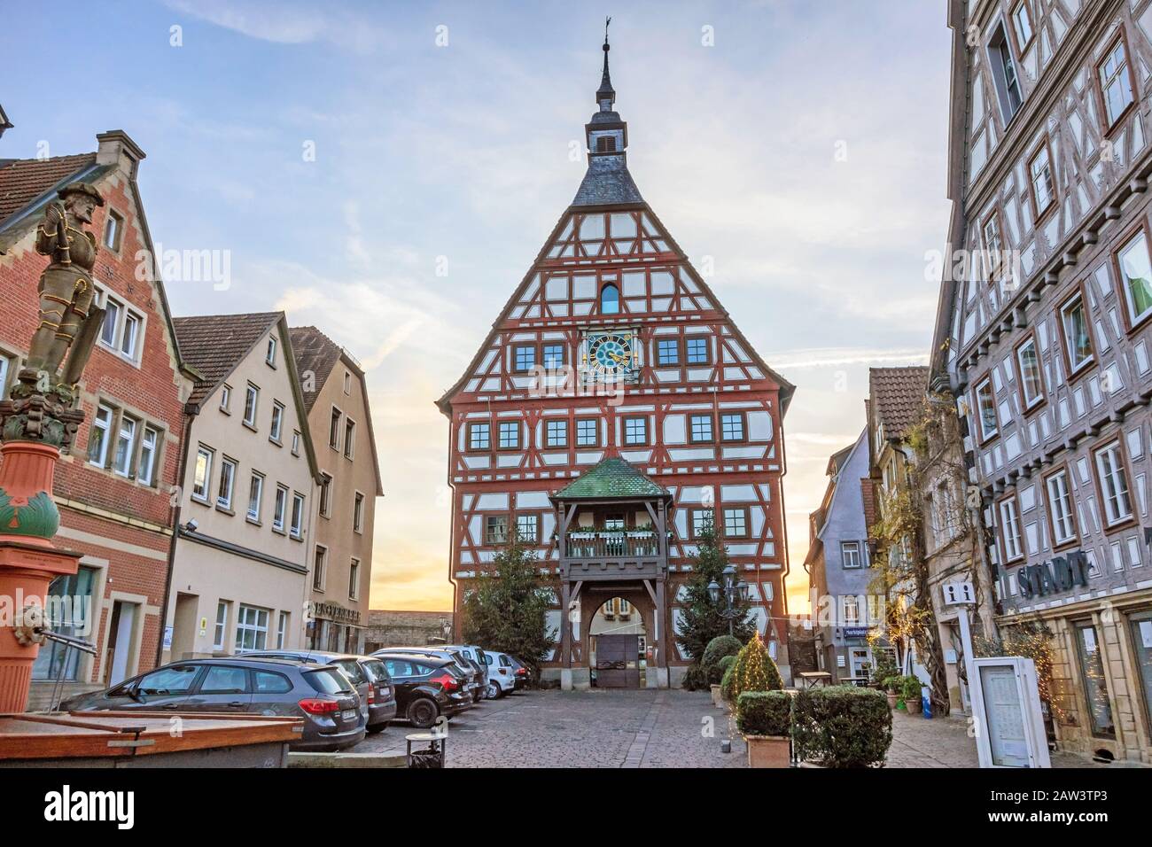Besigheim, Germania - 27 dicembre 2016: Municipio di Besigheim nel quartiere storico della città. Foto Stock
