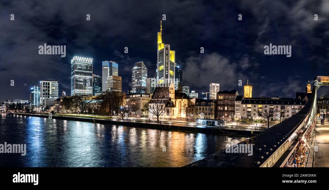 Frankfurt am Main di notte Foto Stock