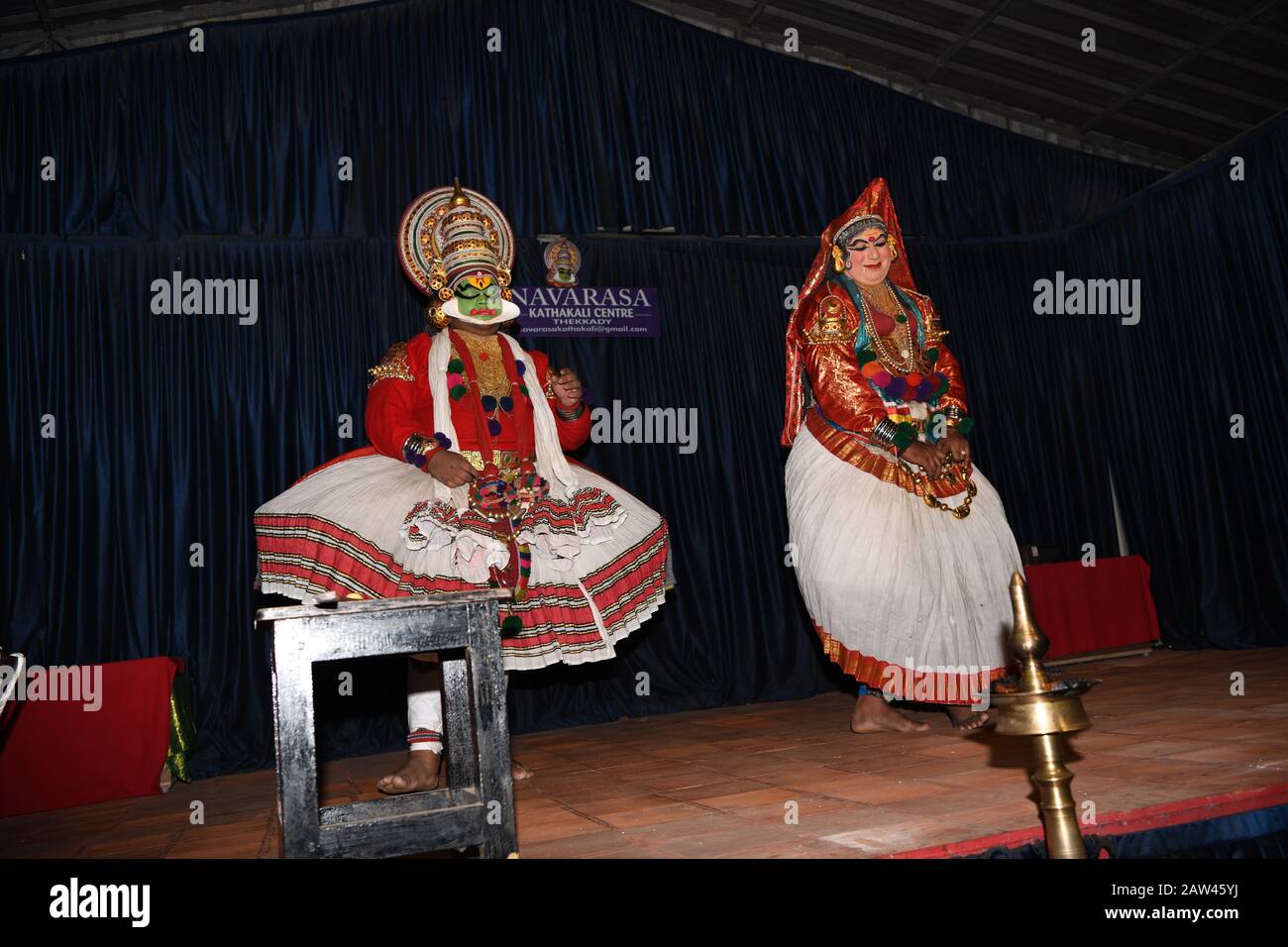 Navarasa Kathakali Center, Thekkady, danza indiana classica dalla regione sud-occidentale dell'India Foto Stock