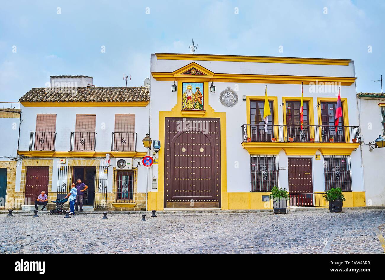 Jerez, SPAGNA - 20 SETTEMBRE 2019: La facciata del quartier generale di Hermandad del Desconsuelo (Fratellanza), situato in Piazza San Mateo, a Septembe Foto Stock