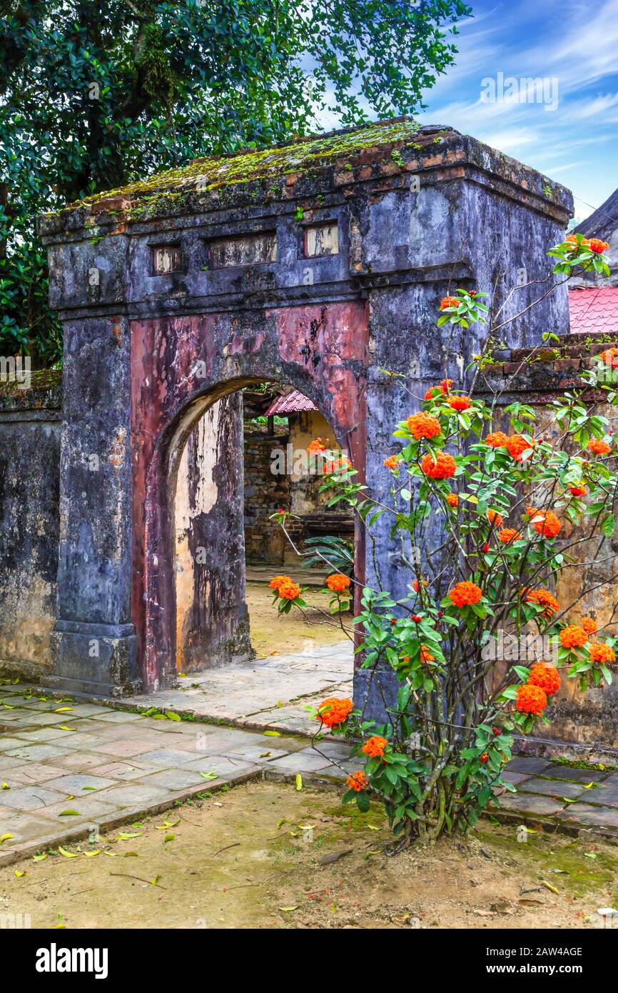 Il Complesso Ming Mang Royal Tomba Vicino Hue, Vietnam, Asia. Foto Stock