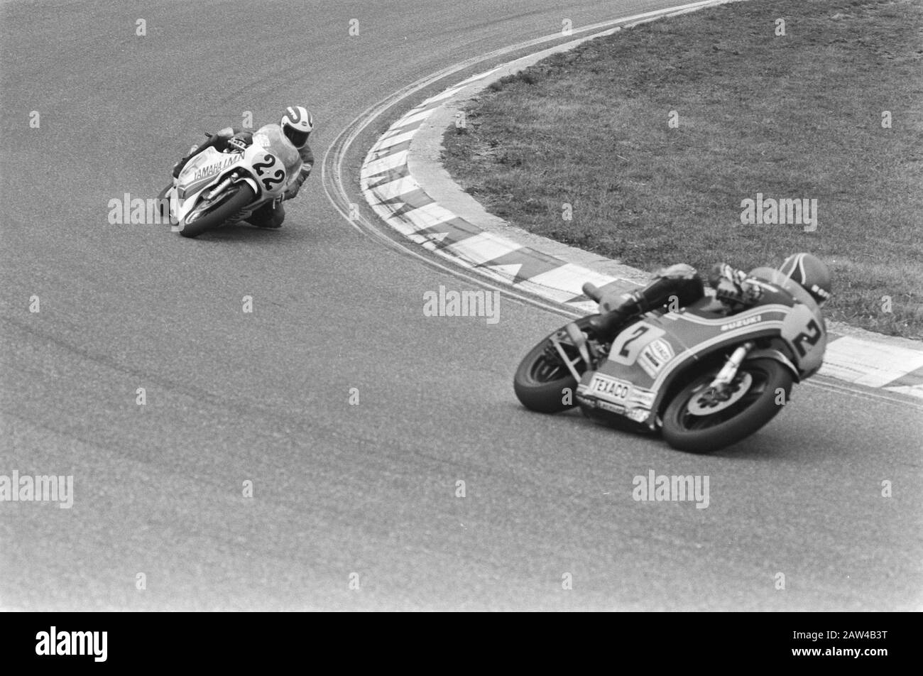 International Olof Races a Zandvoort 1980 Randy Mamola) (2) seguito da Jack Middelburg (22) Annotazione: Marginals negativo striscia 14 Sarà Hartog; 15 Randy Mamola; . 16 Kenny Roberts; No 17 And No 18 Will Hartog; No 19 Kenny Roberts Data: 14 Settembre 1980 Località: North-Holland, Zandvoort Parole Chiave: Moto, Moto Persona Nome: Jack Middelburg, Mamola, Randy Foto Stock