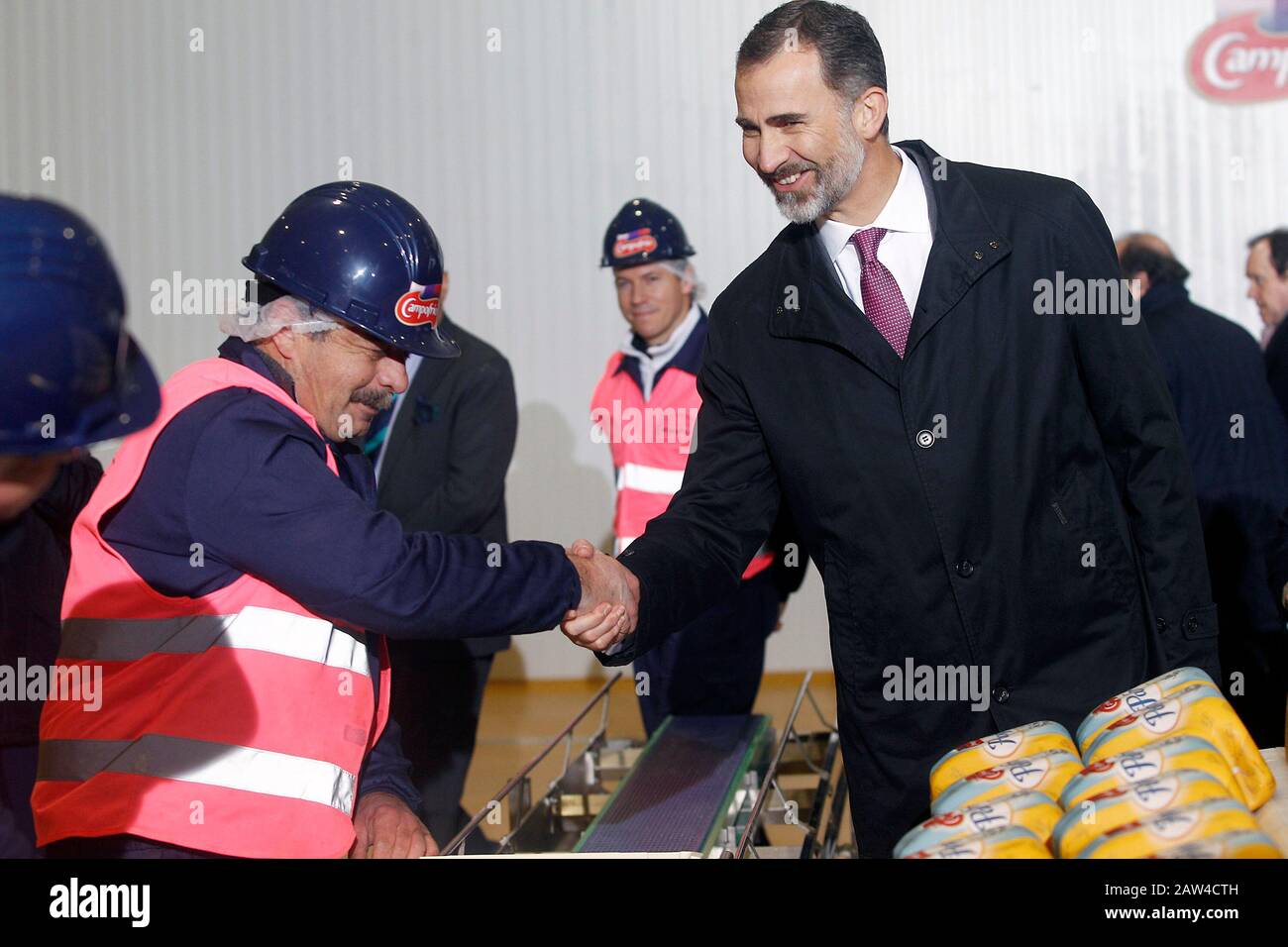 Il re Felipe VI di Spagna visita la nuova fabbrica di Campofrio a Burgos. 23 novembre 2016.(ALTERPHOTOS/Acero) //NORTEPHOTO Foto Stock