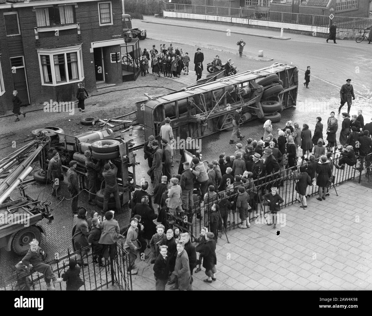 Cappotto cachi trasformato per rimorchio Data: 9 febbraio 1948 Foto Stock