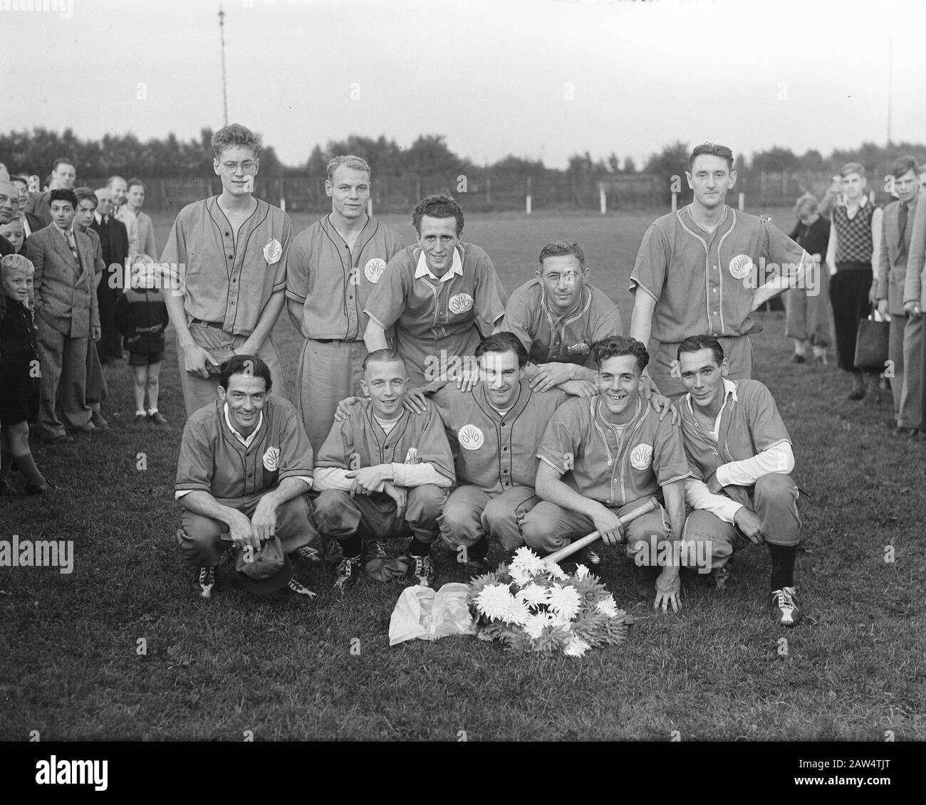 OVVO campione di baseball dei Paesi Bassi 2-1 vittoria su Ajax Data: 16 settembre 1950 luogo: Amsterdam, Noord-Holland Parole Chiave: Ritratti di gruppo, baseball, sport Istituto Nome: OVVO Foto Stock