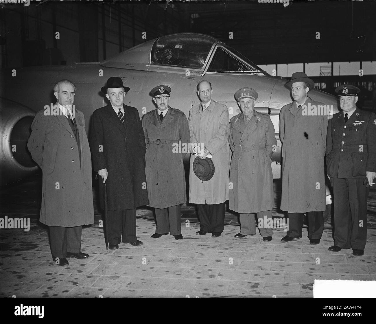 Transfer Gloster Meteor Schiphol Fokker Data: 17 Ottobre 1950 Luogo: Amsterdam, Noord-Holland Parole Chiave: Sales Person Nome: Allevatore Foto Stock