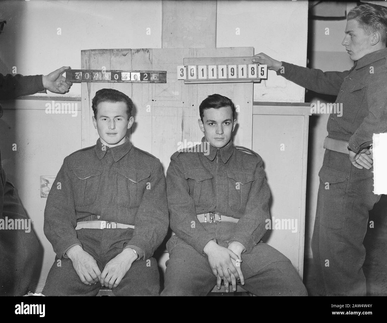 Foto passaporto soldati Centro di frequenza Zeeburg Data: 26 ottobre 1950 luogo: Amsterdam, Noord-Holland Parole Chiave: Coscritti, soldati, ritratti Foto Stock