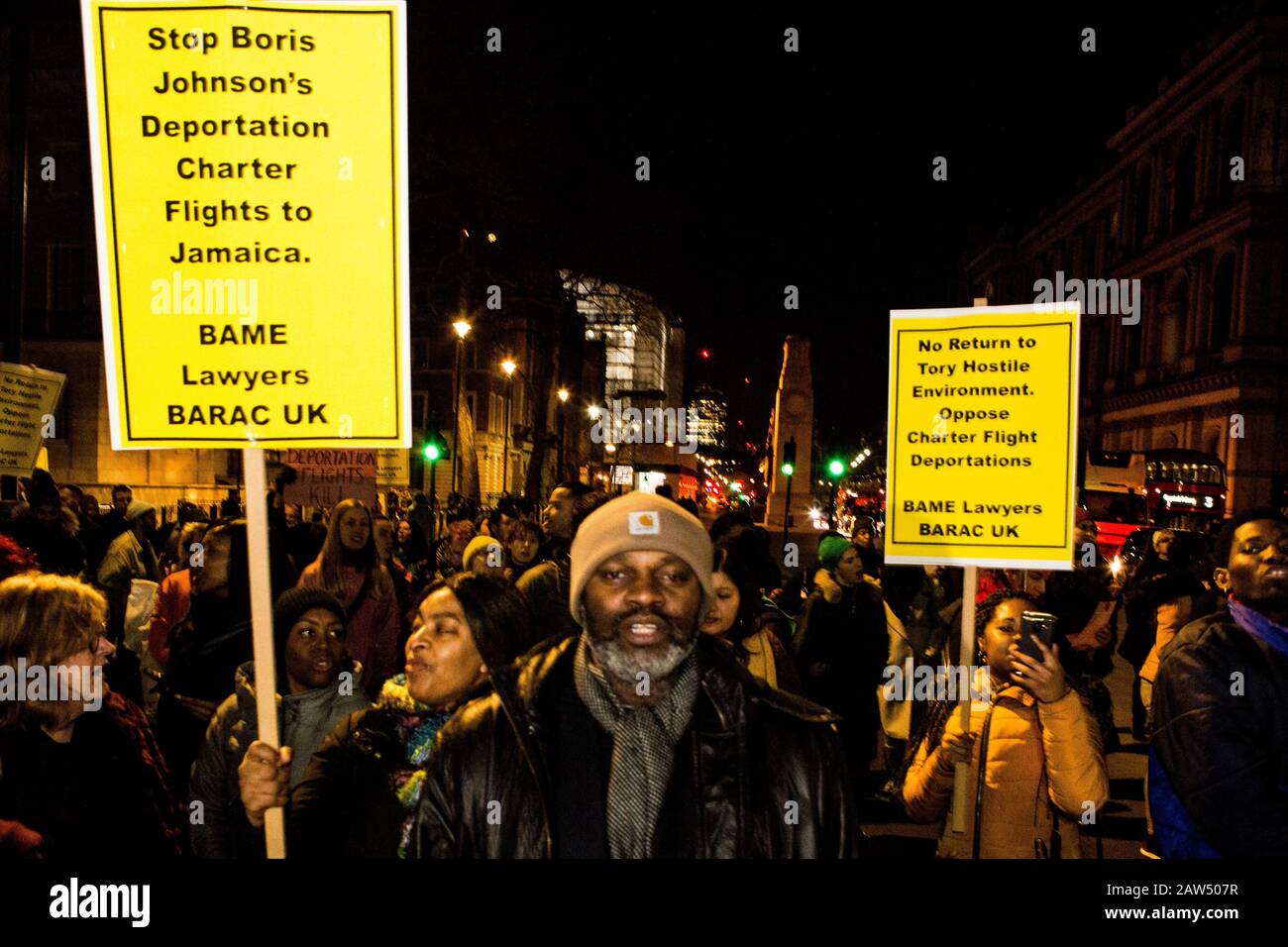 Londra, Regno Unito. 6th Feb, 2020. La gente dimostra a Whitehall contro un volo di rimozione imminente previsto per trasportare fino a 50 persone in Giamaica l'11 febbraio. Credito: Thabo Jaiyesimi/Alamy Live News Foto Stock
