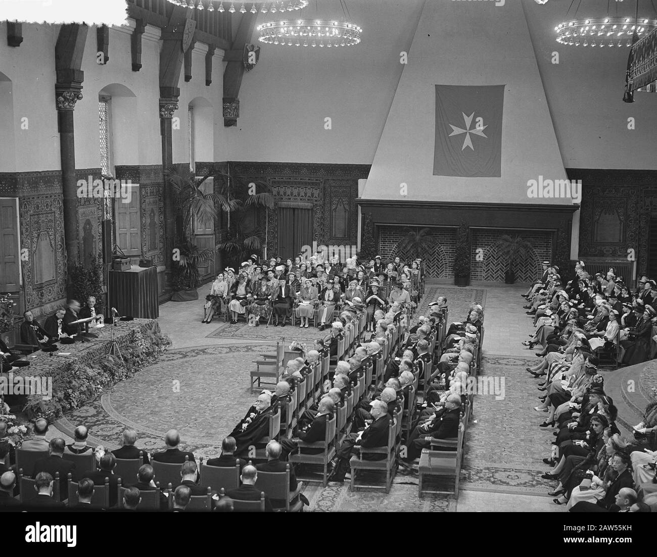 Principe Bernhard Land Comandante Dell'Ordine Dei Cavalieri Di San Giovanni Data: 26 Giugno 1954 Parole Chiave: Principi Nome Persona: Bernhard, Principe Istituto Nome: Cavalieri Foto Stock