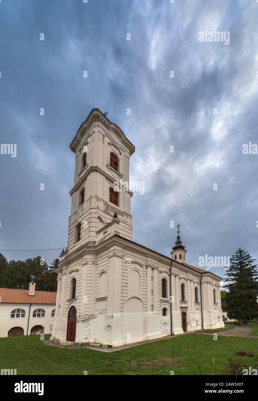 Chiesa, In Stile Classicista, Al Monastero Di Vrdnik-Ravanica, Chiesa Ortodossa Serba, Monasteri Di Fruska Gora, Vojvodina, Serbia Foto Stock