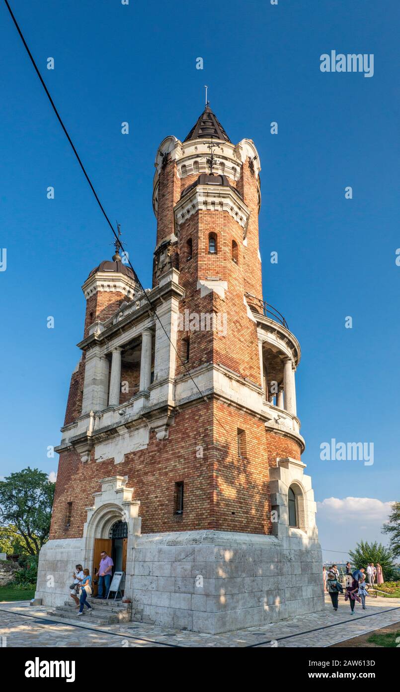 Millenium Tower, nota anche come Sibinjanin Janko Tower, presso la Fortezza di Zemun, nel quartiere di Belgrado, in Serbia Foto Stock
