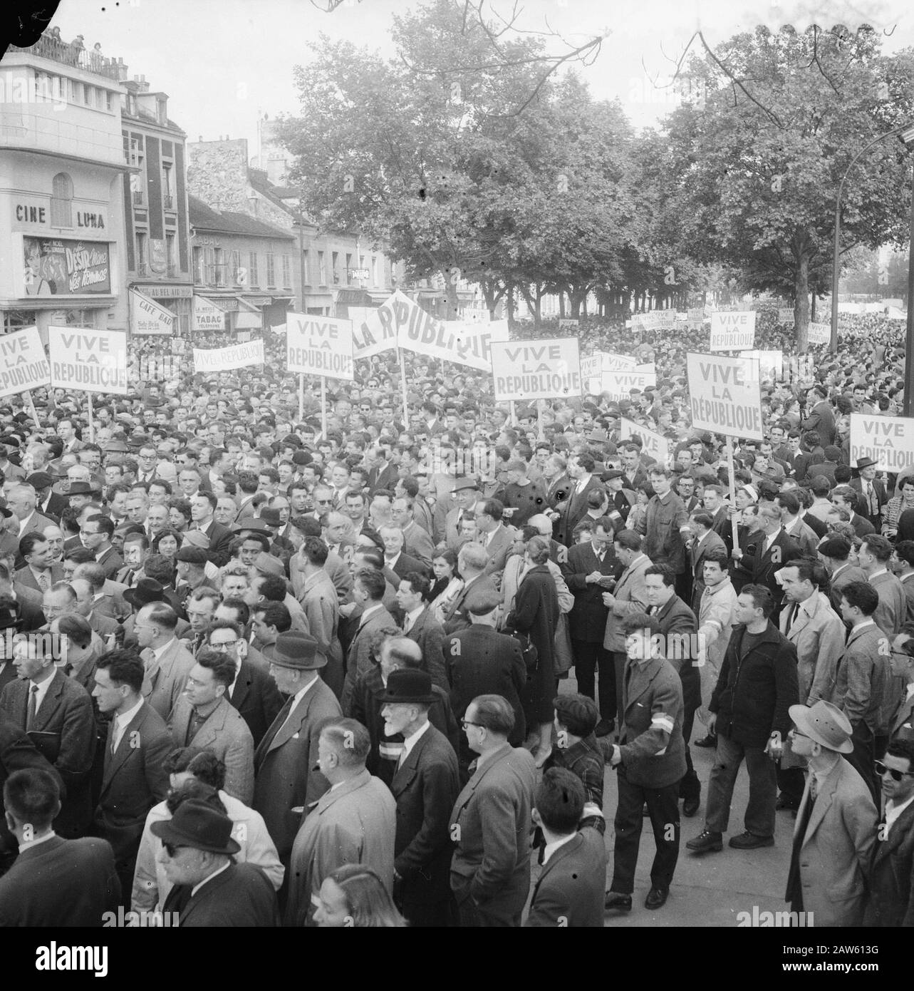 Difficoltà politiche a Parigi Data: 28 maggio 1958 luogo: Francia, Parigi Parole Chiave: Dimostrazione Foto Stock