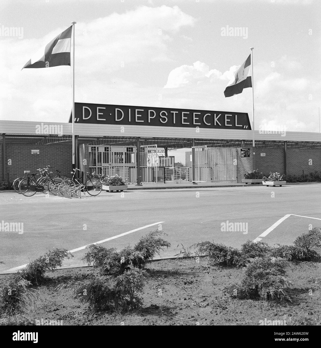Aree ricreative, aeroporti, ecc., piscine, l'Eckel più profondo Data: 1965 luogo: Noord-Brabant, Someren Parole Chiave: Aree ricreative, aeroporti, ecc., piscine Persona Nome: The Inprofondità Eckel Copyright Titolare: National Archives Materiale tipo: Negativo (bianco/nero) archivio numero di inventario: Vedi accesso 2.24.06.02 Foto Stock
