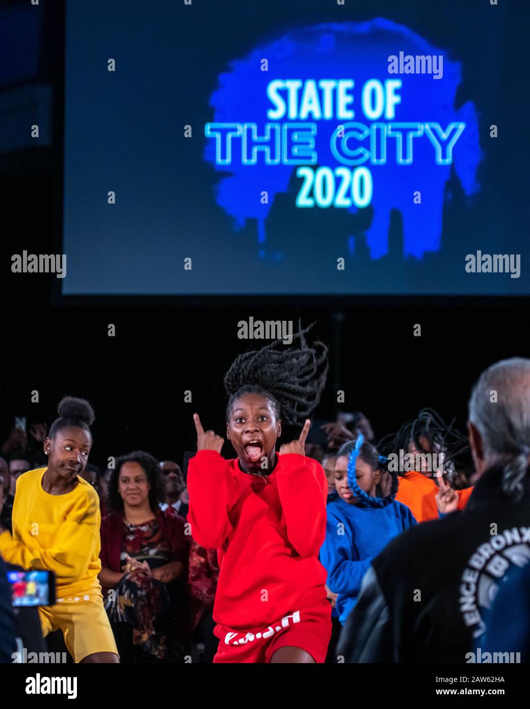 New York, Stati Uniti, 6 Feb 2020. "Spep It Up NYC" 2019 vincitore del team PUSH del campionato di danza si esibisce all'American Museum of Natural History prima che il sindaco di New York Bill De Blasio consegnasse il suo discorso sullo stato della città nel 2020. Credit: Enrique Shore/Alamy Live News Foto Stock New York, Stati Uniti, 6 Feb 2020. "Spep It Up NYC" 2019 vincitore del team PUSH del campionato di danza si esibisce all'American Museum of Natural History prima che il sindaco di New York Bill De Blasio consegnasse il suo discorso sullo stato della città nel 2020. Credit: Enrique Shore/Alamy Live News Foto Stock