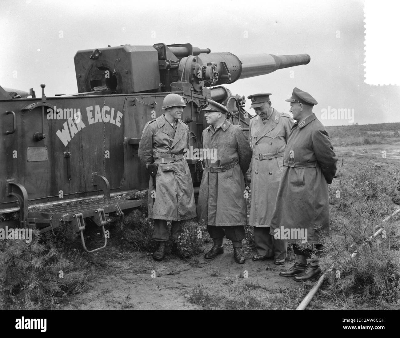 Esercizio Storm Feather West Germany, tiro cannone atomico Annotazione: M65 cannone atomico (Annie atomica). Questa copia è chiamata War Eagle Data: 15 settembre 1955 posizione: Germania Parole Chiave: Tiro, esercizi Foto Stock