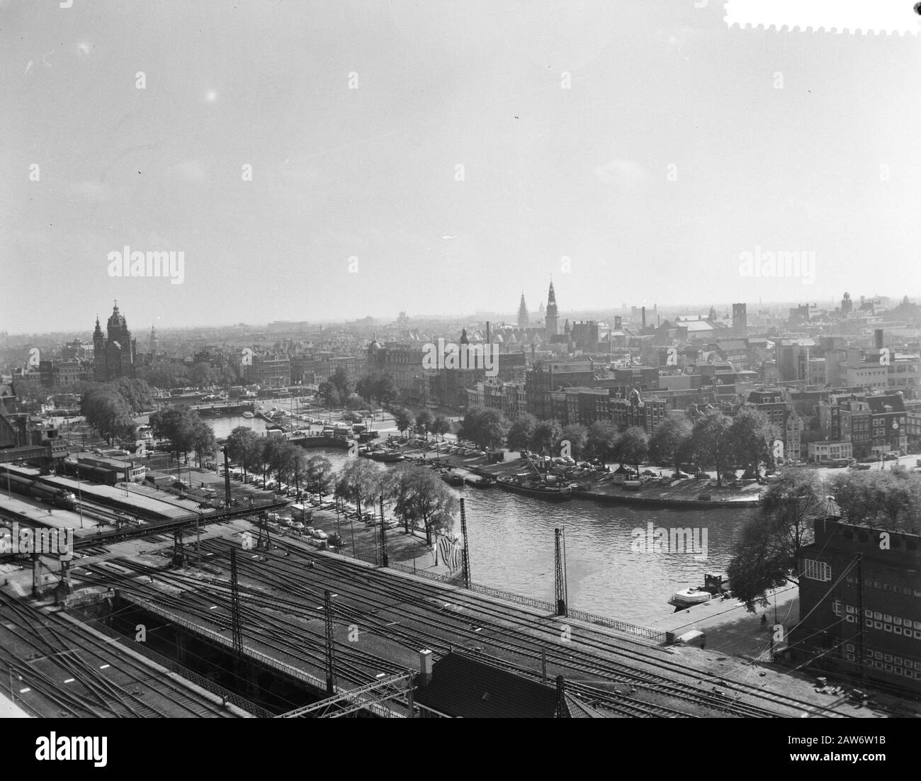 Recensioni di Amsterdam dal porto edificio Data: 13 settembre 1960 Località: Amsterdam, Noord-Holland Parole Chiave: Dichiarazioni Foto Stock