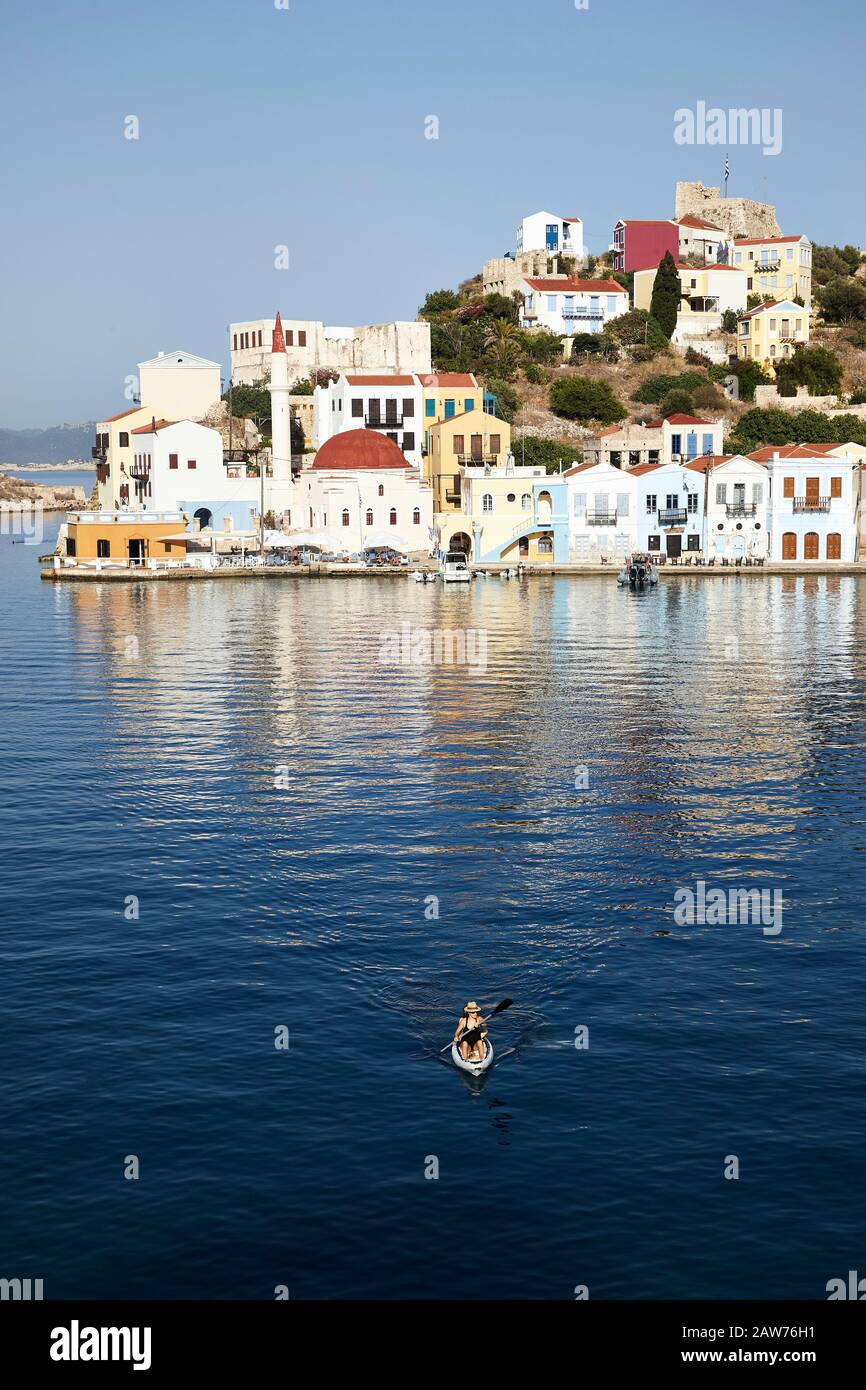 Vue sur le Port. Ile de Kastellorizo, Grèce Foto Stock