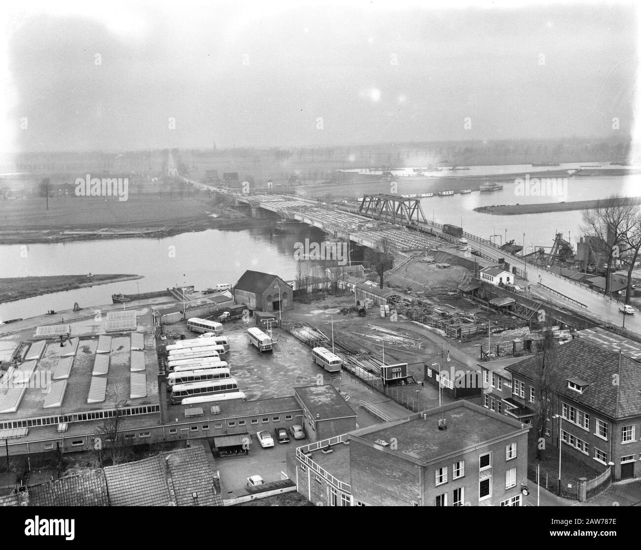 Nuovo ponte sulla Mosa Data: 8 febbraio 1962 Parole Chiave: Ponti Foto Stock