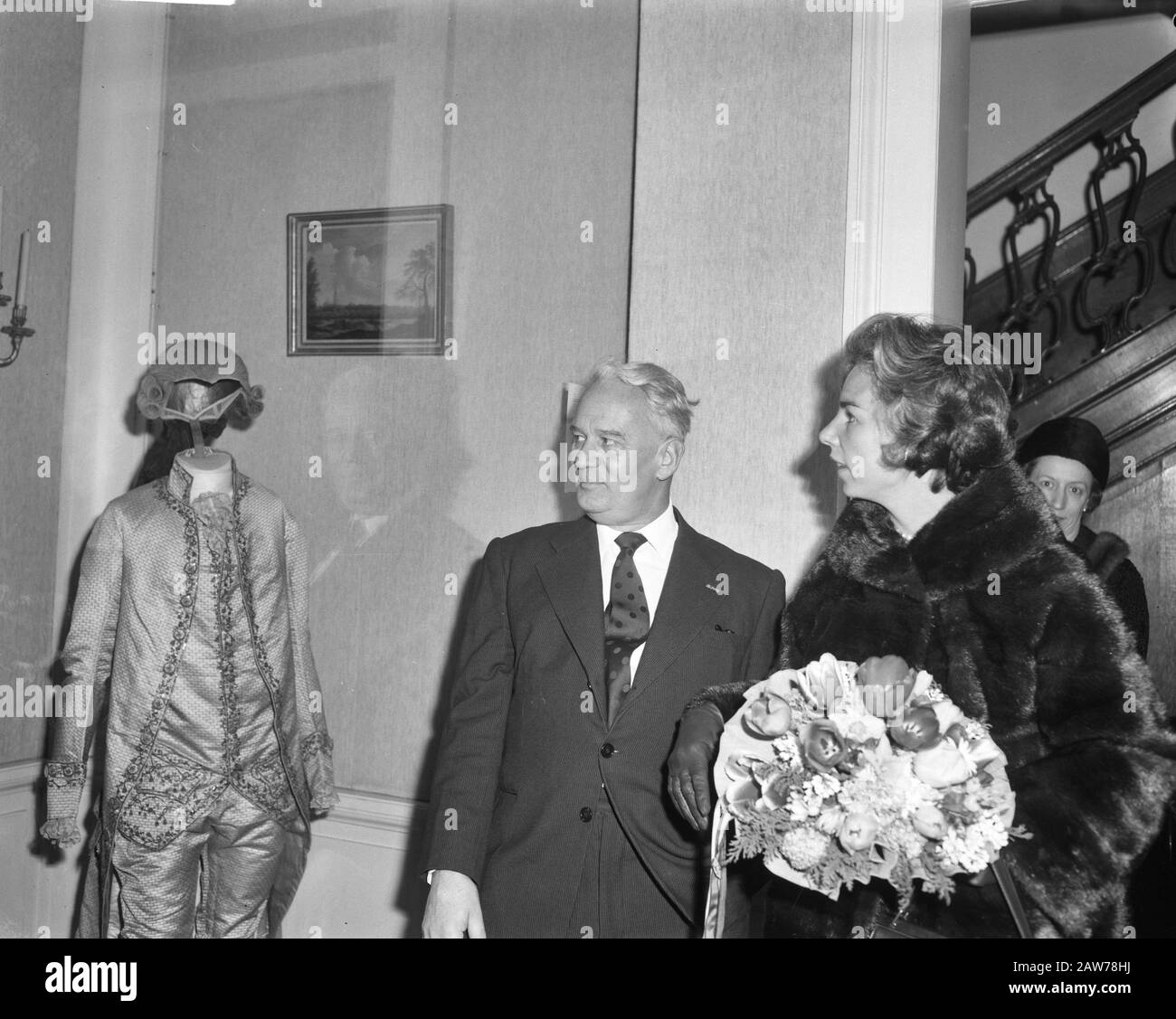Sig.Ra Kennedy Visite Costummuseum Hague Data: 26 Febbraio 1962 Località: L'Aia, Sud Olanda Parole Chiave: Visita, Museo Foto Stock