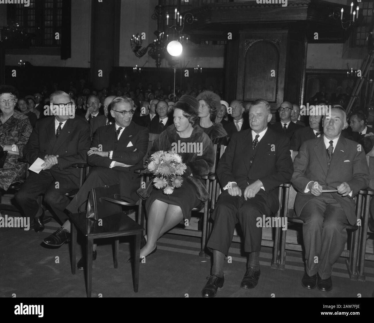Princess Beatrix A 10 Anni Ordine Dei Avvocati A Westerkerk Ad Amsterdam Data: 27 Settembre 1962 Località: Amsterdam, Noord-Holland Nome Persona: Beatrix, Principessa Institution Nome: Wester Foto Stock