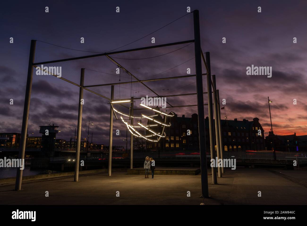 Imbarcazione creata da Hans E. Madsen per il Copenhagen Light Festival 2020. Foto Stock