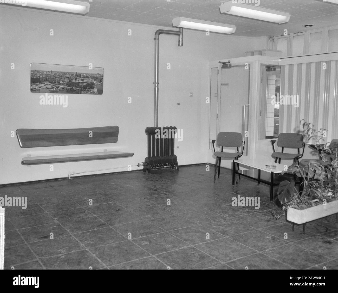 Risparmi di contratto per la città di Amsterdam, succursale Sumatrastraat Data: 12 aprile 1965 Località: Amsterdam, Noord-Holland Parole Chiave: Uffici Foto Stock