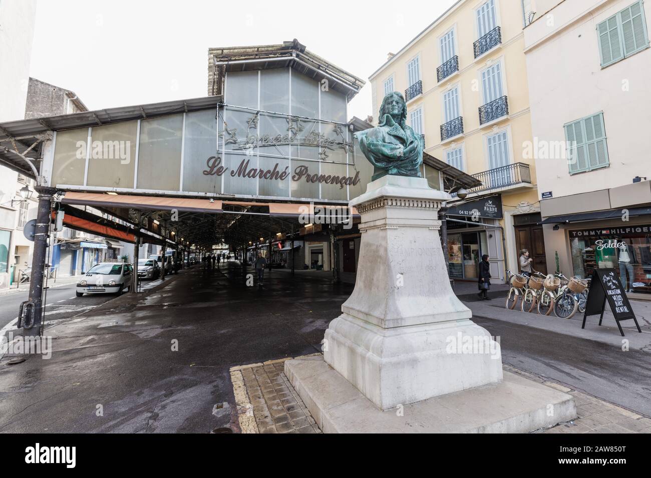 Mercato provenzale ad Antibes, sulla Costa Azzurra Foto Stock