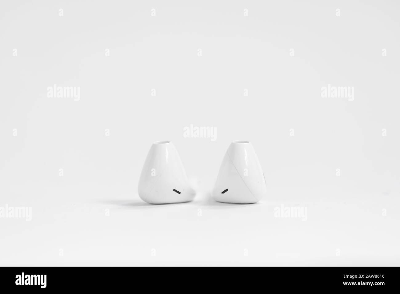 Appiattimento dell'immagine del prodotto Apple AirPod Foto Stock