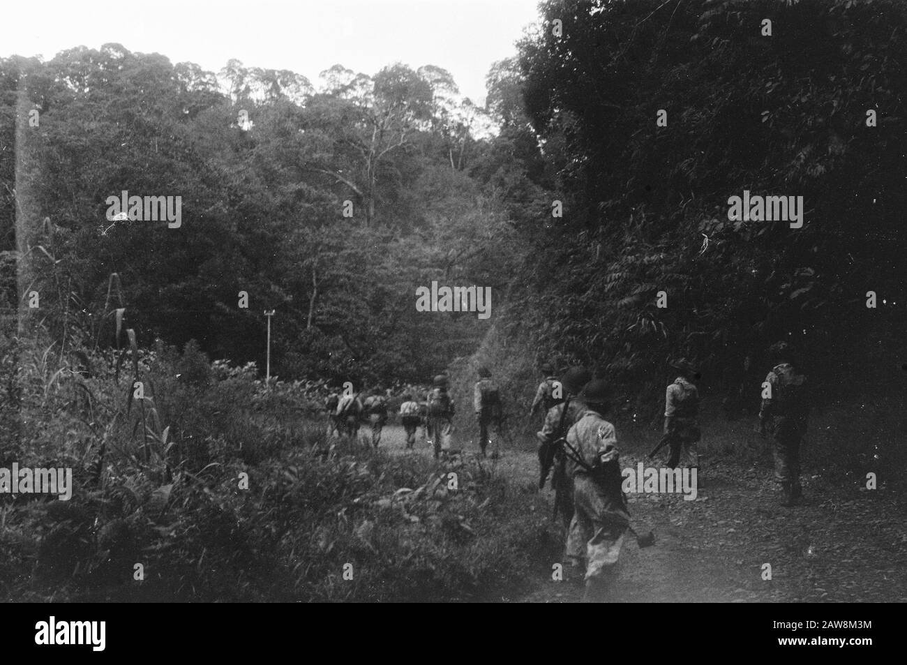 Rise From Padang Date: December 21, 1948 Location: Indonesia Dutch East Indies Foto Stock
