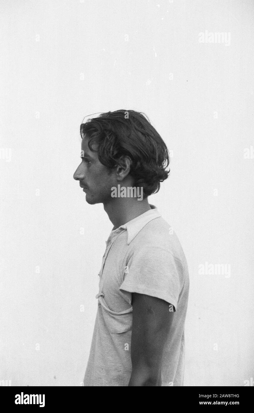 Prigioniero degli Indiani britannici e Di Japs Medan. Uno dei deserters indiani catturati da Sumatra del Nord: Surajpal Singh del 15th corpo indiano Data: 1 agosto 1947 posizione: Indonesia, Indie orientali olandesi, Sumatra Foto Stock Prigioniero degli Indiani britannici e Di Japs Medan. Uno dei deserters indiani catturati da Sumatra del Nord: Surajpal Singh del 15th corpo indiano Data: 1 agosto 1947 posizione: Indonesia, Indie orientali olandesi, Sumatra Foto Stock