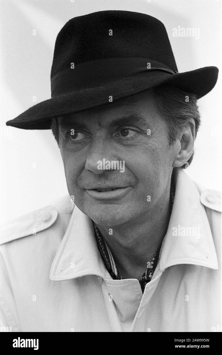 Harald Juhnke, deutscher Schauspieler, Sänger und Entertainer, Deutschland um 1980. Attore, cantante e intrattenitore tedesco Harald Juhnke, Germania intorno al 1980. Foto Stock