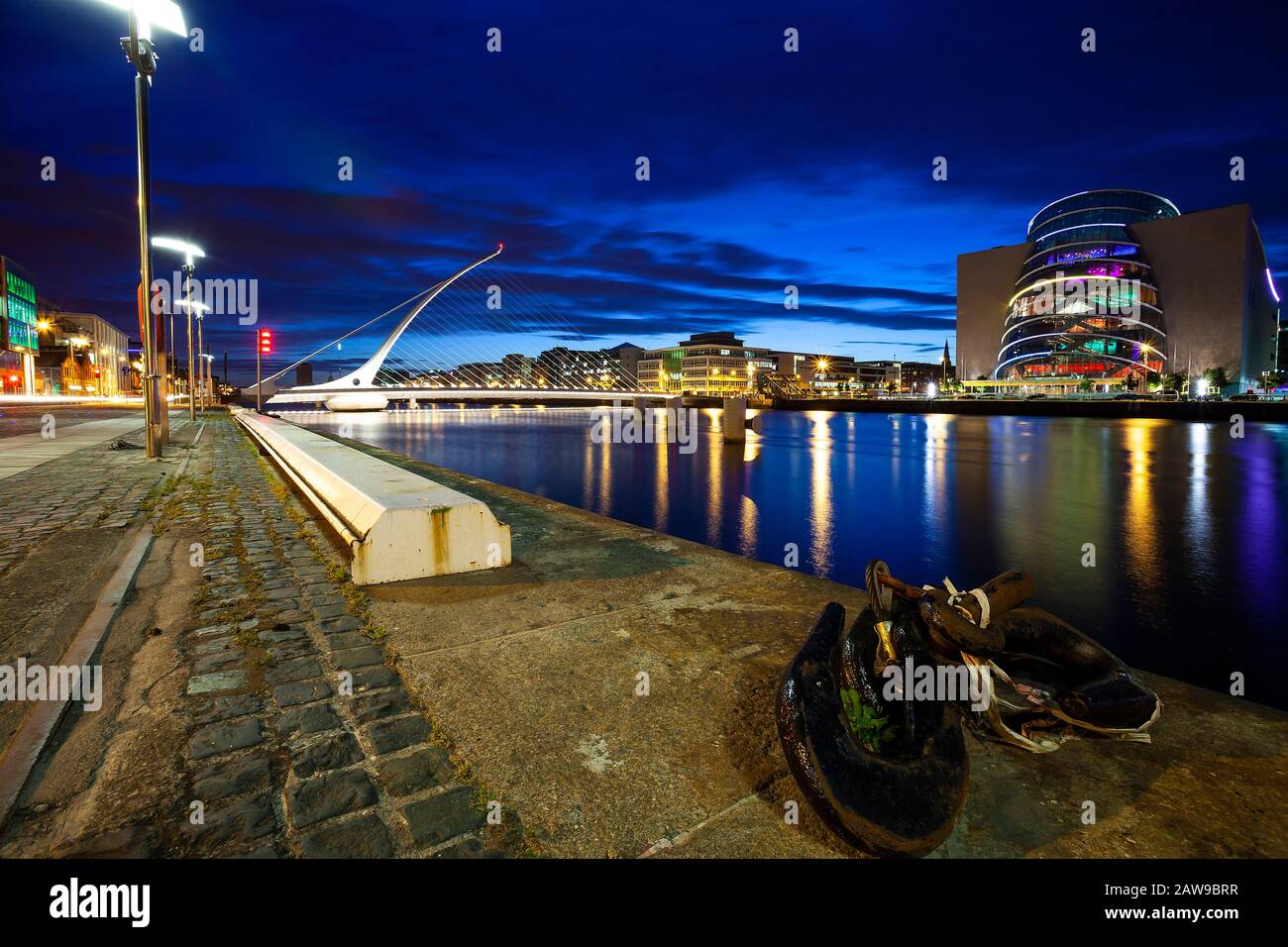 Samuel Beckett Bridge E River Liffey, Dublino, Irlanda Foto Stock