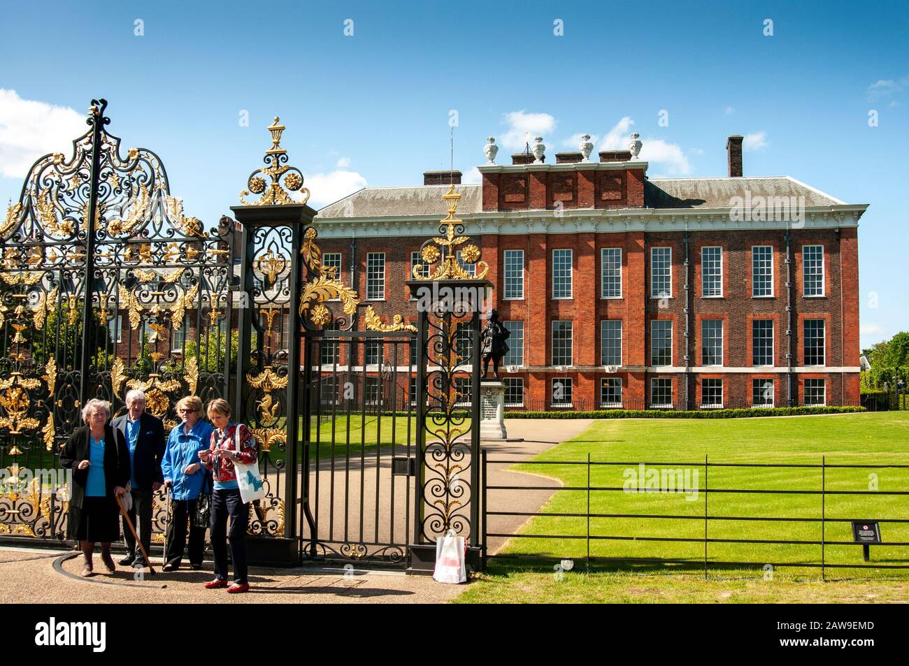 Kensington Palace, la casa dei giovani reali. Foto Stock
