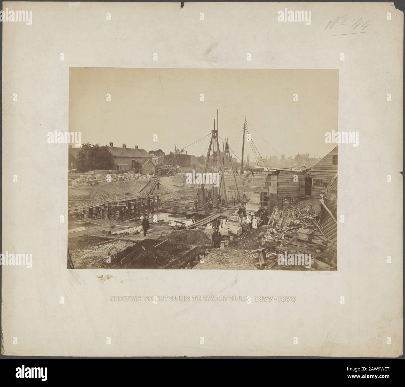Lavorare a Gelderland e Overijssel nuovo schutsluis Zwartsluis 1877-1878 Data: {1877-1878} Località: Overijssel, Overijssel, Zwartsluis Zwartsluis Parole Chiave: Serrature, acqua Foto Stock
