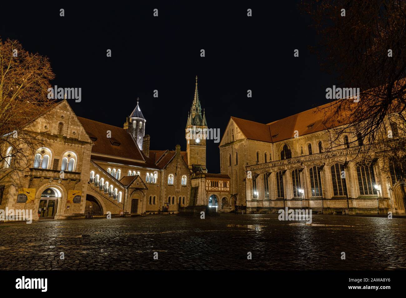 Braunschweig castello e cupola illuminata in inverno notte Foto Stock