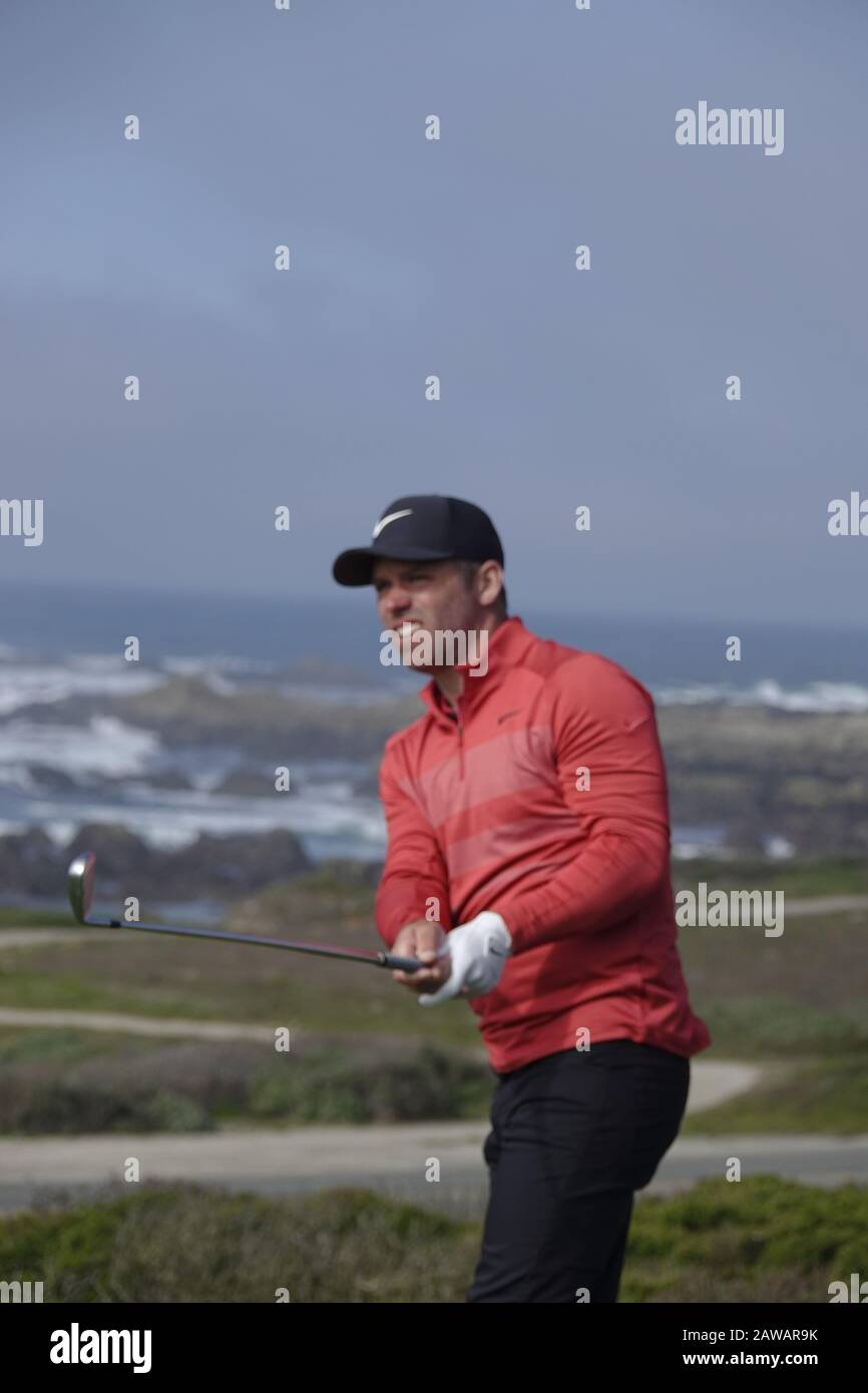 Spiaggia di ciottoli, Stati Uniti. 07th Feb, 2020. Monterey, California, USA Febbraio 7th 2020 Paul Casey guida sulla 13th al Monterey Peninsular Country Club il secondo giorno dell'evento AT&T Pro-Am PGA Golf al Pebble Beach Credit: Motofoto/Alamy Live News Foto Stock