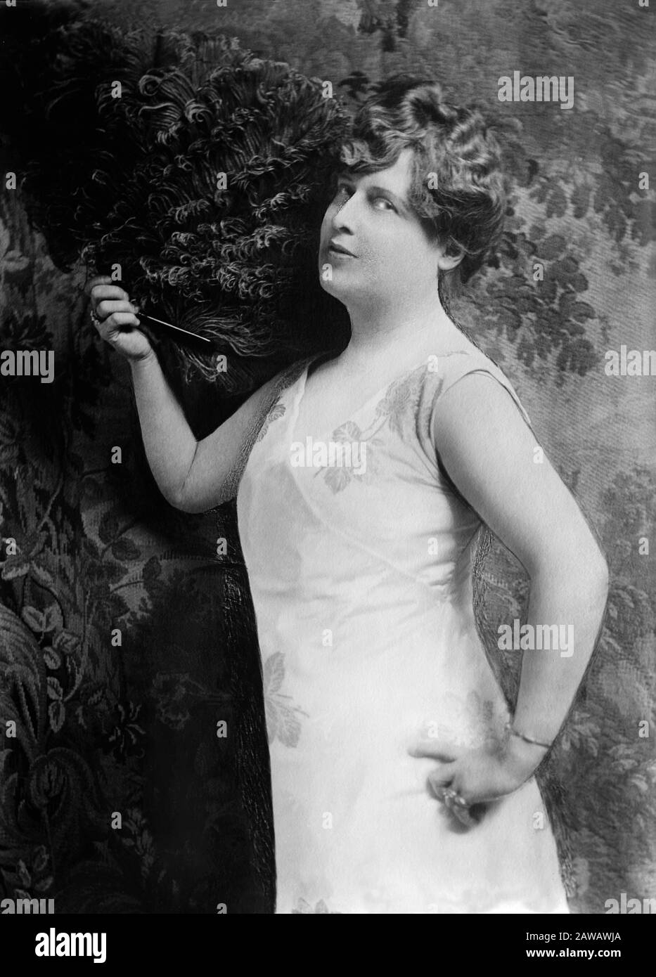 1915 ca , USA : la cantante statunitense di soprano, socialite e opera amatoriale, FLORENCE FOSTER JENKINS ( 1868 - 1944 ), conosciuta e ridicolizzata per il suo l Foto Stock