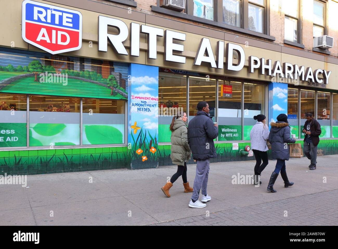 Storia esterna di una farmacia Rite Aid a Harlem, New York, New York. Foto Stock