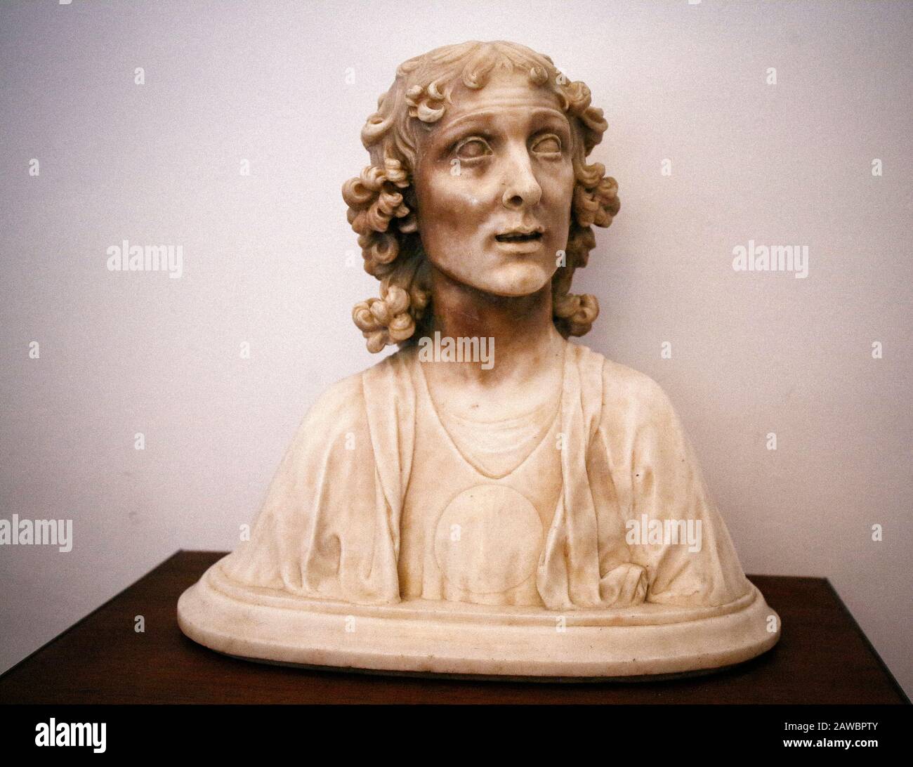 Italia Marche Urbino- Palazzo Ducale - Galleria Nazionale delle Marche - Busto di San Giovanni Evangelista - Maestro delle madonne marmoree Foto Stock