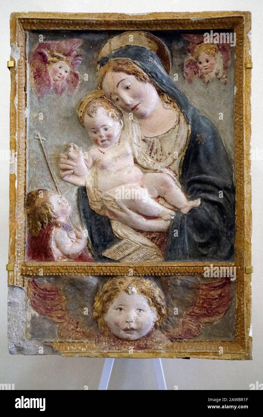 Italia Marche Urbino - Palazzo Ducale - Galleria Nazionale delle Marche - Madonna col Bambino: Arte marchigiana dalla fine del secolo XV Foto Stock