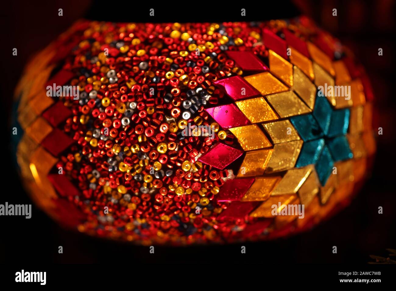 Bella Lanterna Di Vetro Colorato Del Medio Oriente 1 Foto Stock