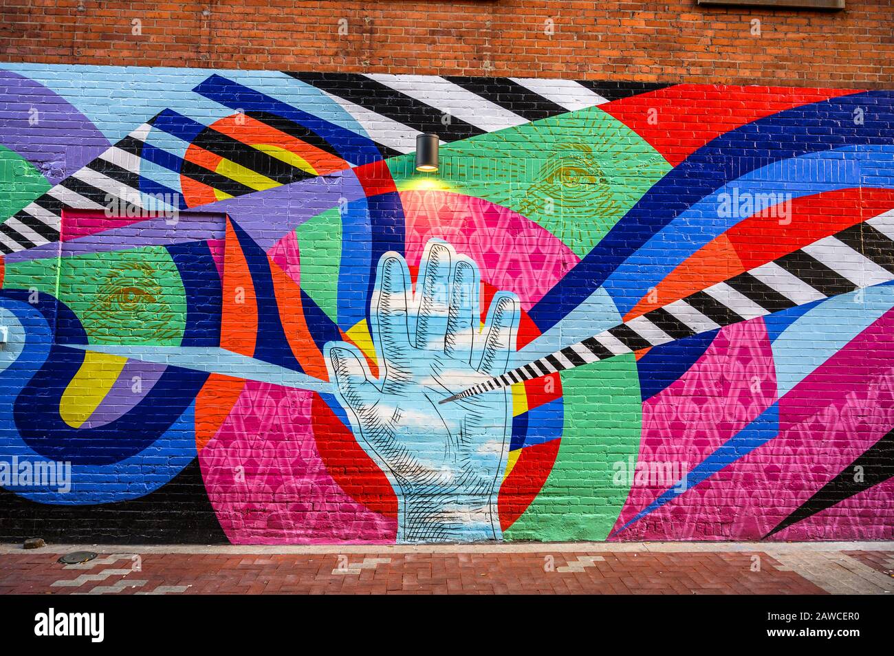 Murale dietro il 21c Museum Hotel di Cincinnati, Ohio Foto Stock