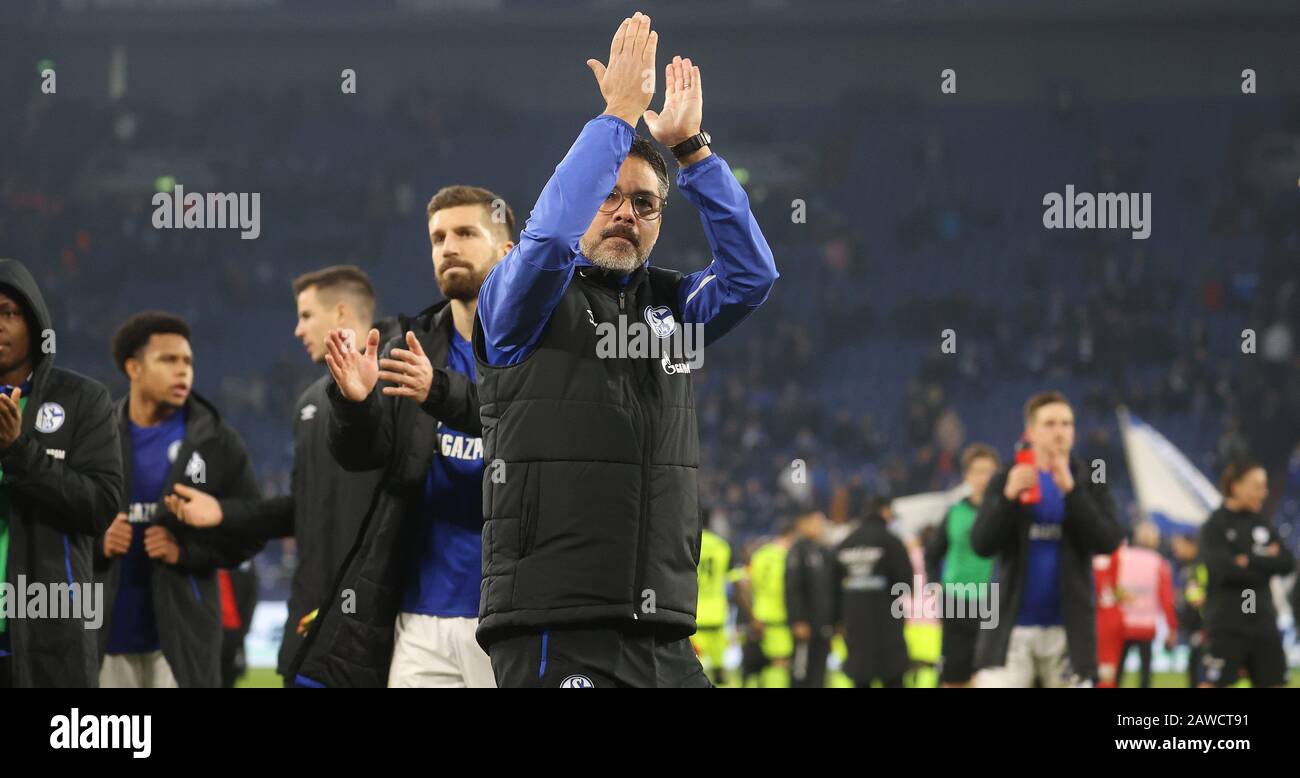 Primo: 08.02.2020 Calcio, 2019/2020 1.Bundesliga: FC Schalke 04 - SC Paderborn David Wagner | usage worldwide Foto Stock