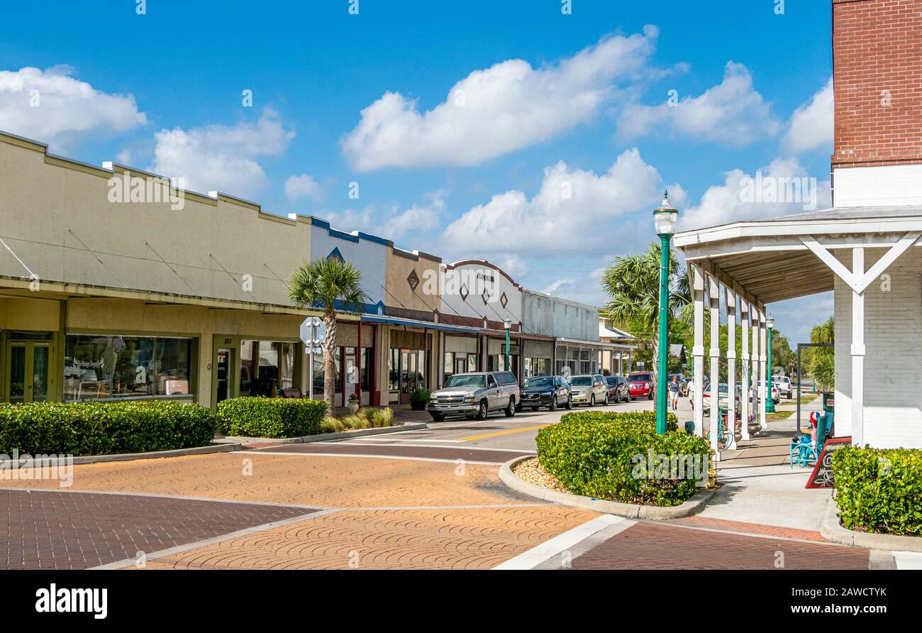 Oak Street nel quartiere storico elencato nel Registro Nazionale dei luoghi storici in antica città commerciale di Arcadia Florida. Foto Stock